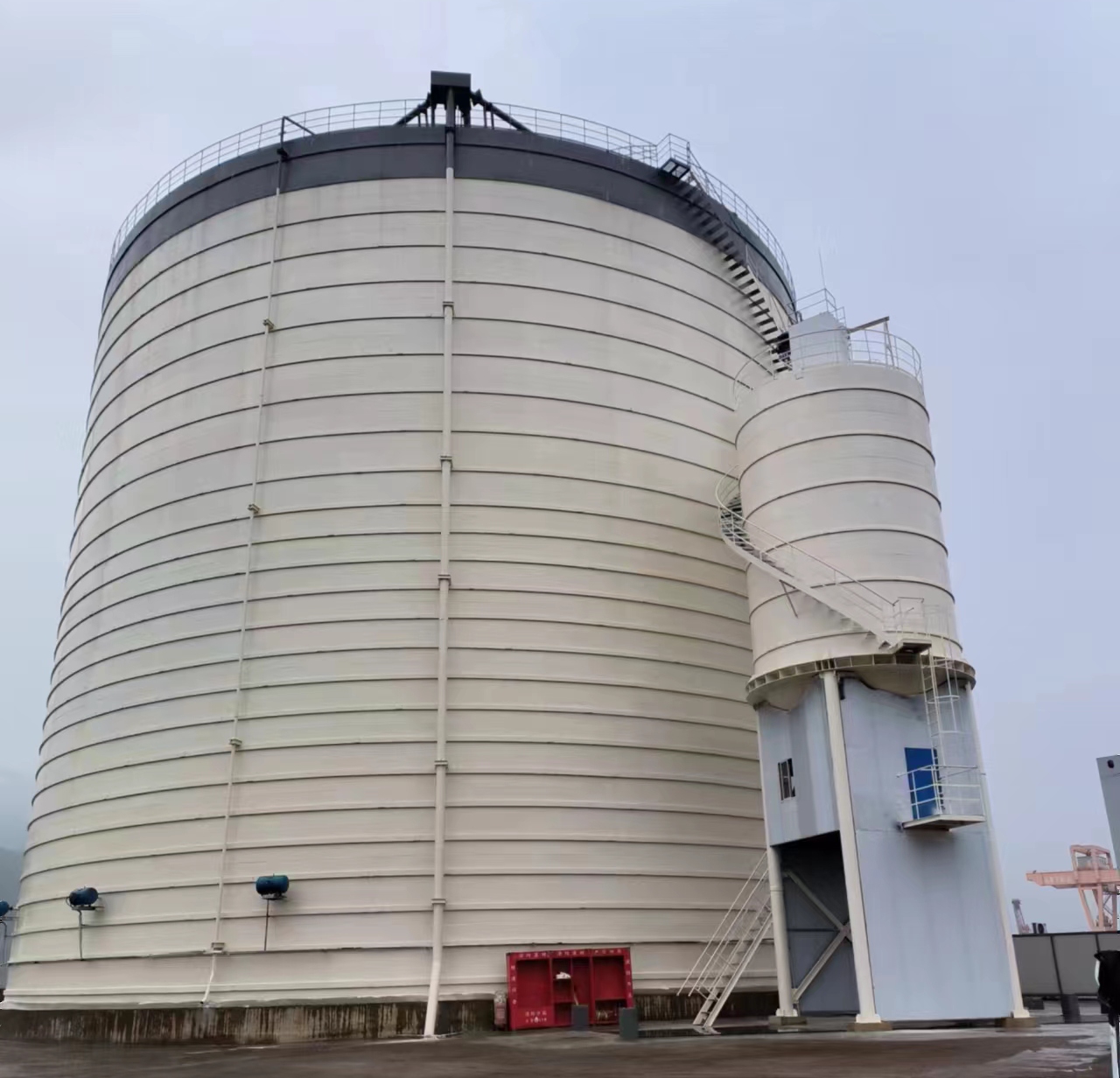 方正10万吨水泥钢板库